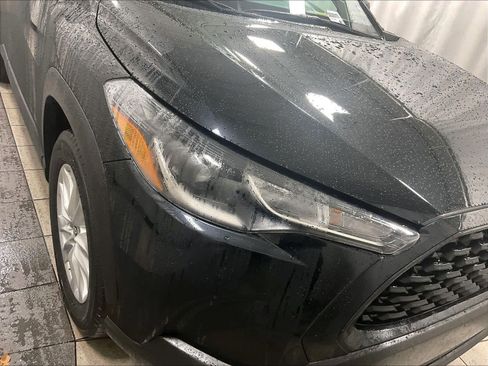 Certified 2024 Toyota Corolla Cross LE image 32