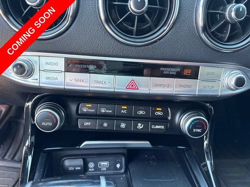 Used 2020 Kia Stinger GT-Line RWD image 25
