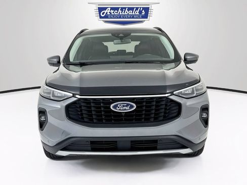 Used 2024 Ford Escape Platinum AWD/4WD image 2