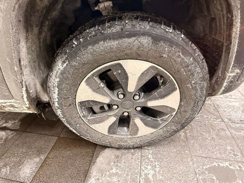 Used 2022 Jeep Grand Cherokee Limited 4xe image 11