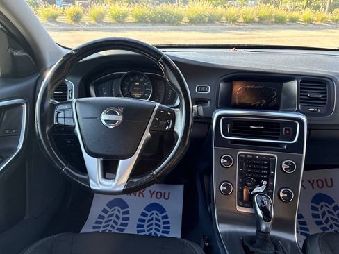 Used 2014 Volvo S60 T5 FWD image 19