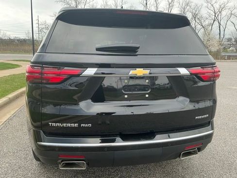 Used 2023 Chevrolet Traverse Premier AWD/4WD image 10