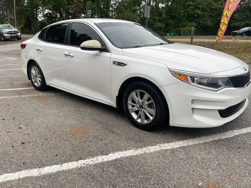 Used 2016 Kia Optima LX FWD image 4