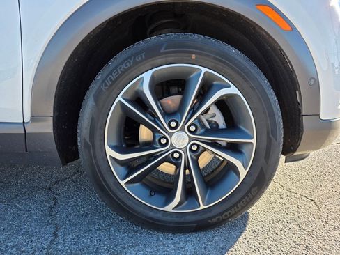 Used 2021 Buick Encore GX Essence w/ Advanced Technology Package image 32