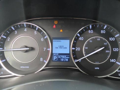 Used 2018 Nissan Armada SL w/ Moonroof Package AWD/4WD image 48