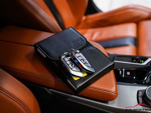 Used 2021 BMW M5 image 92