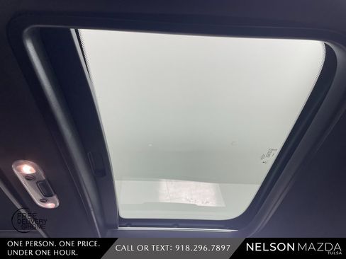 Used 2022 MINI Cooper 4-Door Hardtop image 40