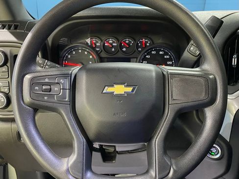 Used 2025 Chevrolet Silverado 2500 Custom image 18