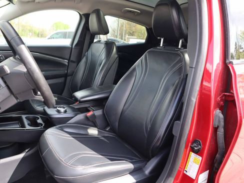 Used 2021 Ford Mustang Mach-E Premium image 2