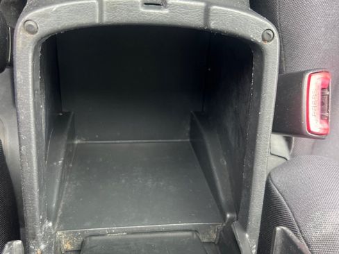 Used 2004 Toyota RAV4 4WD image 36