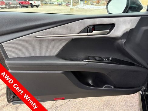 Used 2025 Toyota Camry SE image 19