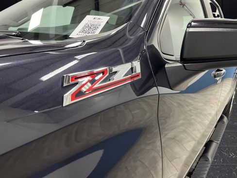 Used 2023 Chevrolet Silverado 1500 RST w/ Z71 Off-Road Package image 36