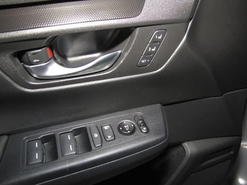 Used 2026 Honda CR-V Sport-L image 11
