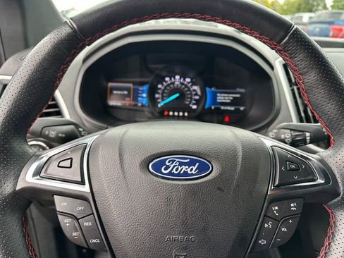 Used 2022 Ford Edge ST-Line image 25