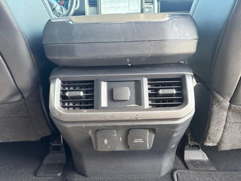 Used 2023 Ford F150 Lariat RWD image 11
