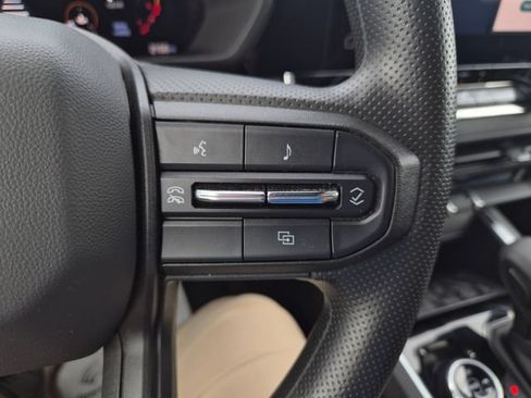 Used 2024 Chevrolet Colorado Trail Boss w/ Advanced Trailering Package AWD/4WD image 19