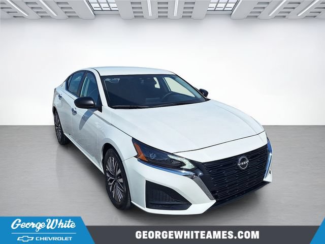 Used 2025 Nissan Altima 2.5 SV FWD image 36