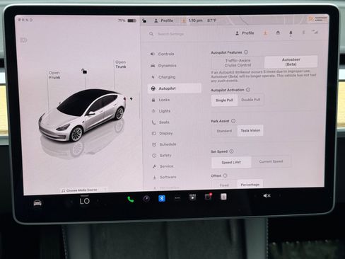 Used 2022 Tesla Model 3 Long Range AWD/4WD image 27