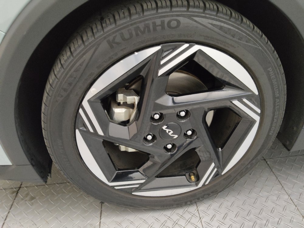 Used 2025 Kia K4 EX FWD image 31