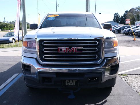 Used 2016 GMC Sierra 2500 2WD Crew Cab image 8
