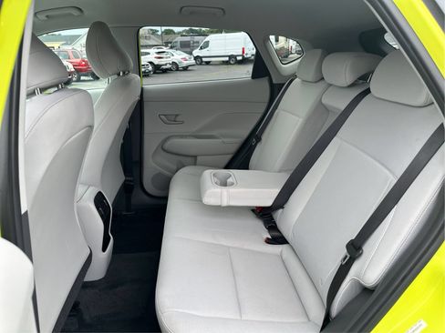 Certified 2025 Hyundai Kona SEL AWD/4WD image 10