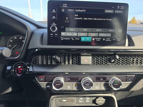 Used 2023 Honda CR-V Sport Touring image 18