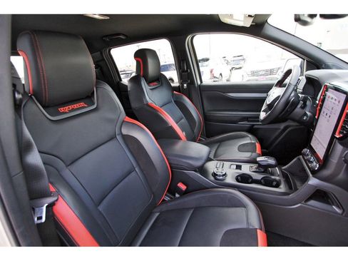 Used 2025 Ford Ranger Raptor AWD/4WD image 29