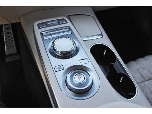 Used 2022 Genesis GV70 3.5T Sport w/ Sport Advanced Package AWD/4WD image 30