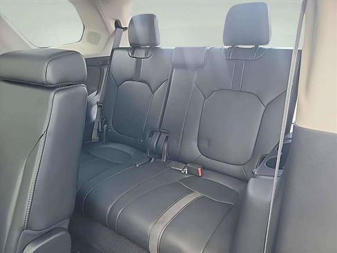 Used 2023 Honda Pilot Touring image 22
