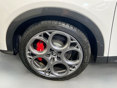 Used 2024 Alfa Romeo Tonale Veloce w/ Active Assist Package image 13