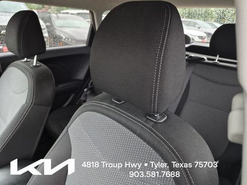 Used 2018 Kia Soul + FWD image 18