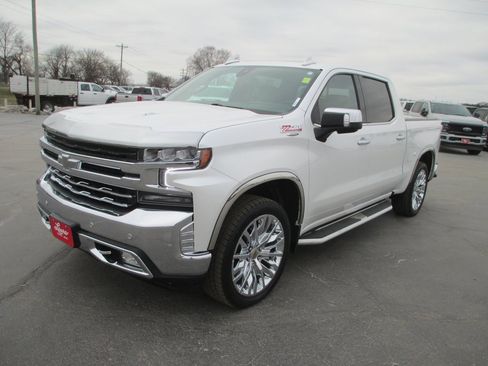 Used 2021 Chevrolet Silverado 1500 LTZ w/ LTZ Premium Package image 10