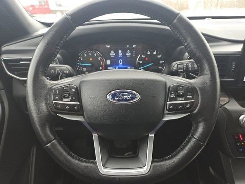 Used 2020 Ford Explorer Limited w/ Class III Trailer Tow Package image 20