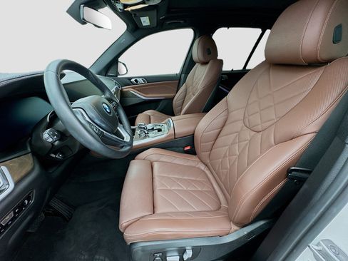 Used 2023 BMW X5 xDrive45e w/ Executive Package image 13