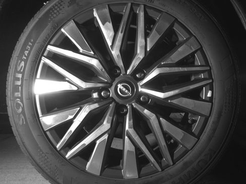 Used 2025 Nissan Altima 2.5 SV image 15