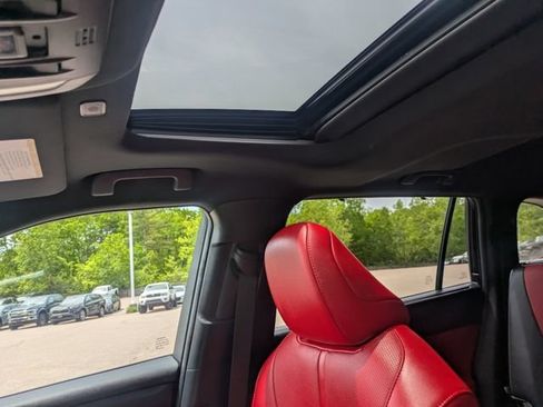 Used 2023 Toyota Highlander XSE AWD/4WD image 36