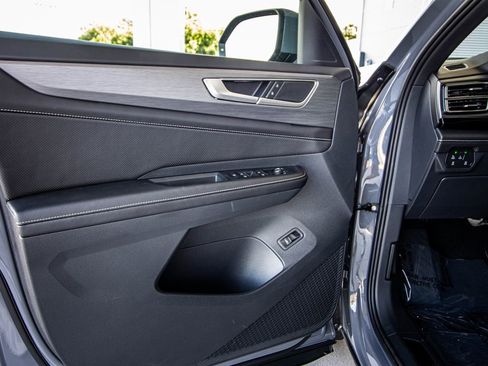 New 2026 Volkswagen Atlas Cross Sport SE image 26