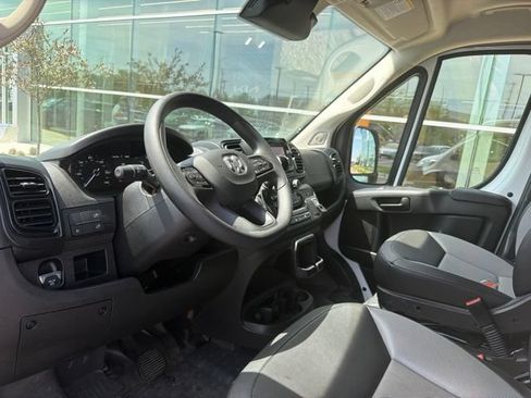 Used 2025 RAM ProMaster 2500 w/ Convenience Group FWD image 26