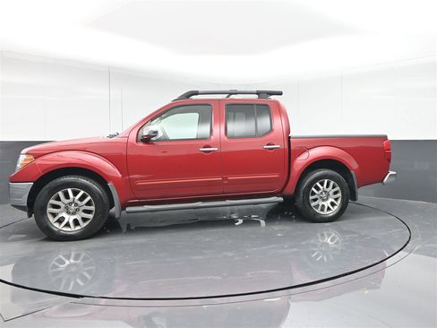 Used 2012 Nissan Frontier SL image 8