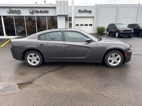 Certified 2022 Dodge Charger SXT w/ Cold Weather Package image 8