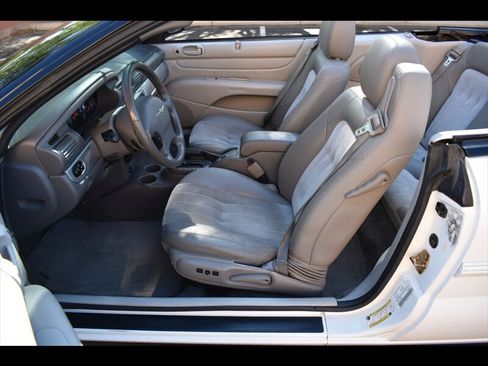 Used 2006 Chrysler Sebring Touring FWD image 20
