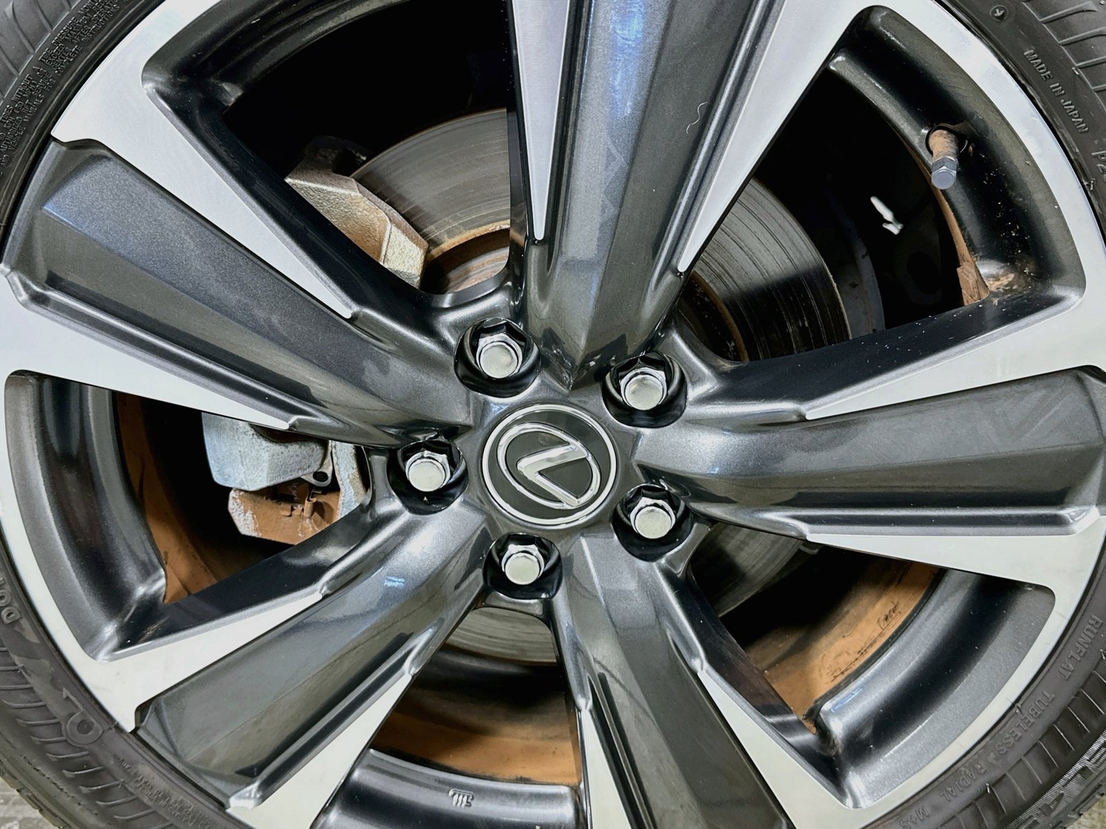 Used 2025 Lexus UX 300h FWD image 29