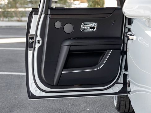 Used 2024 Rolls-Royce Ghost image 26