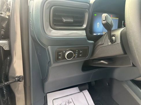 New 2025 Ford Maverick XL w/ Equipment Group 101A AWD/4WD image 31