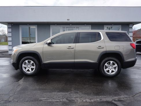 Used 2019 GMC Acadia SLE image 8