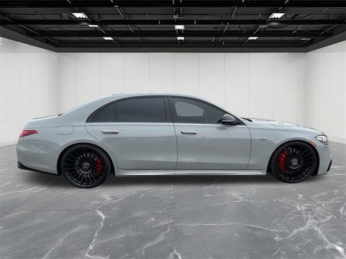 Used 2024 Mercedes-Benz S 63 AMG S image 11