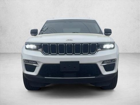 Used 2023 Jeep Grand Cherokee Limited w/ Luxury Tech Group II image 2