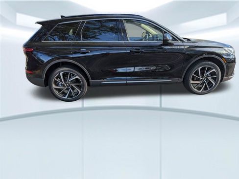 New 2026 Lincoln Corsair Reserve image 23