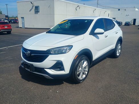 Used 2023 Buick Encore GX Preferred w/ Cold Weather Comfort Package AWD/4WD image 3