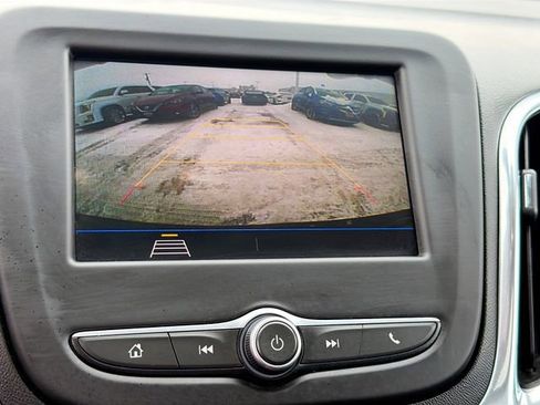 Used 2020 Chevrolet Equinox LT image 12